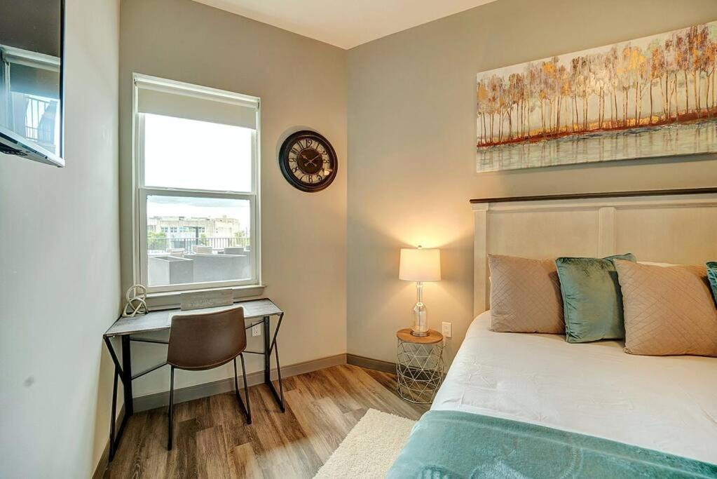 Huge 2 Bed 2 Bath Easy Ride To Nyc & Parking Apartment Hackensack Exterior photo