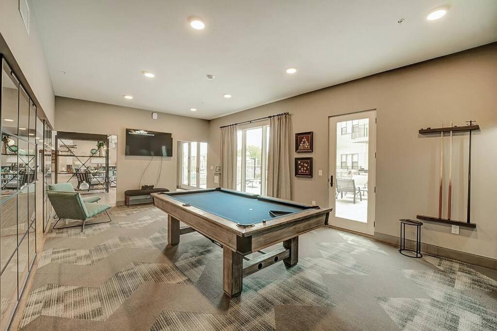 Huge 2 Bed 2 Bath Easy Ride To Nyc & Parking Apartment Hackensack Exterior photo