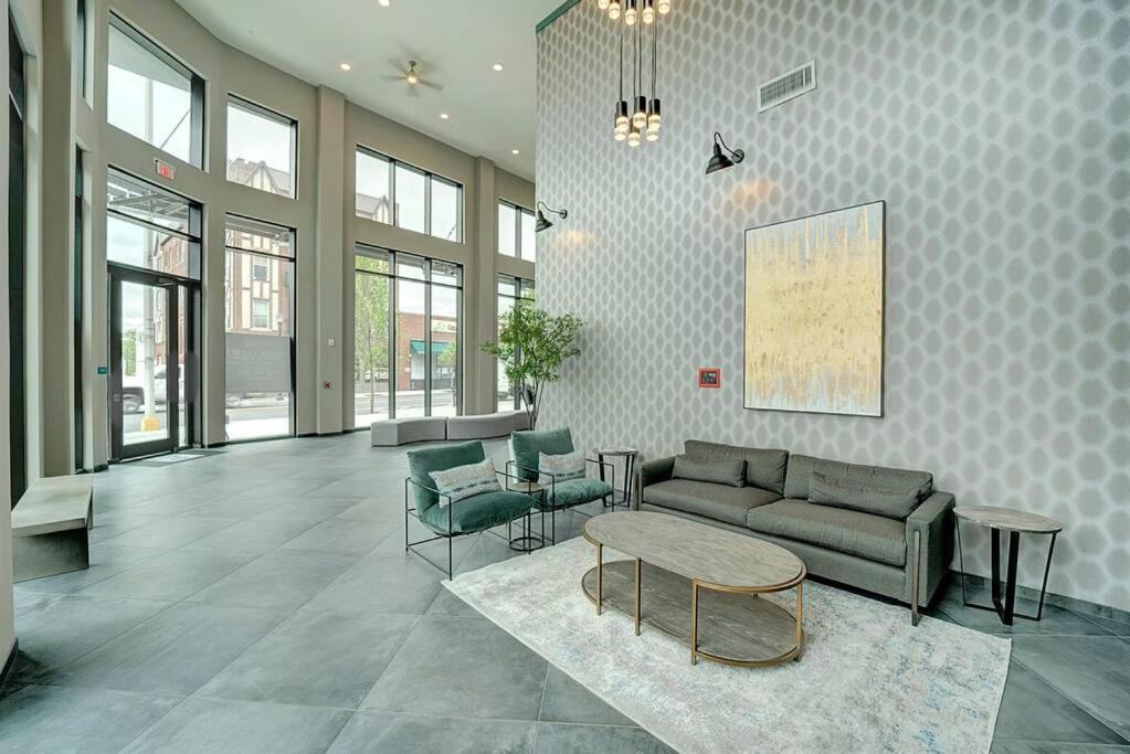 Huge 2 Bed 2 Bath Easy Ride To Nyc & Parking Apartment Hackensack Exterior photo